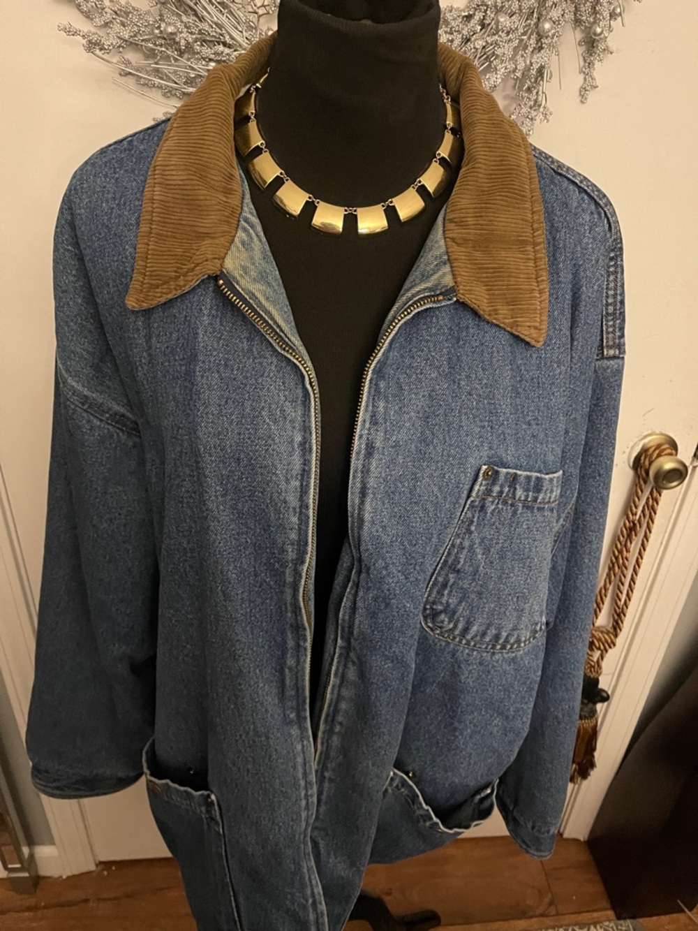 Wrangler Blue Denim Jacket with Brown Corduroy Collar - Picture 2 of 6